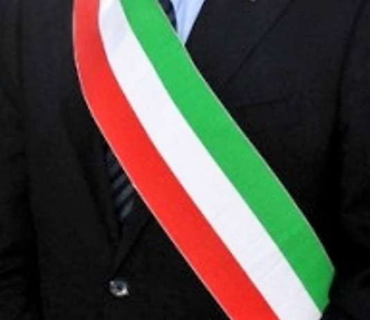 ‘Assunzioni pilotate e multe cancellate per voti’, indagato sindaco Sindaco fascia tricolore
