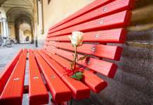 Sant’Agnello, spostata a Piazza Matteotti la panchina rossa