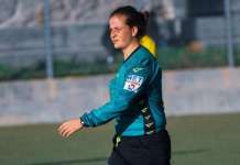 Rosa all’arbitro prima della sfida di Terza Categoria, il ringraziamento del fischietto in un bigliettino