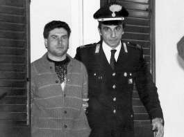 Uccise la sorella 18enne a coltellate, evade di nuovo D’Aponte D’Aponte