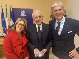 CNA Salerno consegna al Presidente della Regione Campania il “suo” cioccolatino
