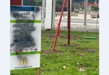 Parco giochi al Rione Libertà inaugurato e già vandalizzato, Rosa: “Vergognatevi”