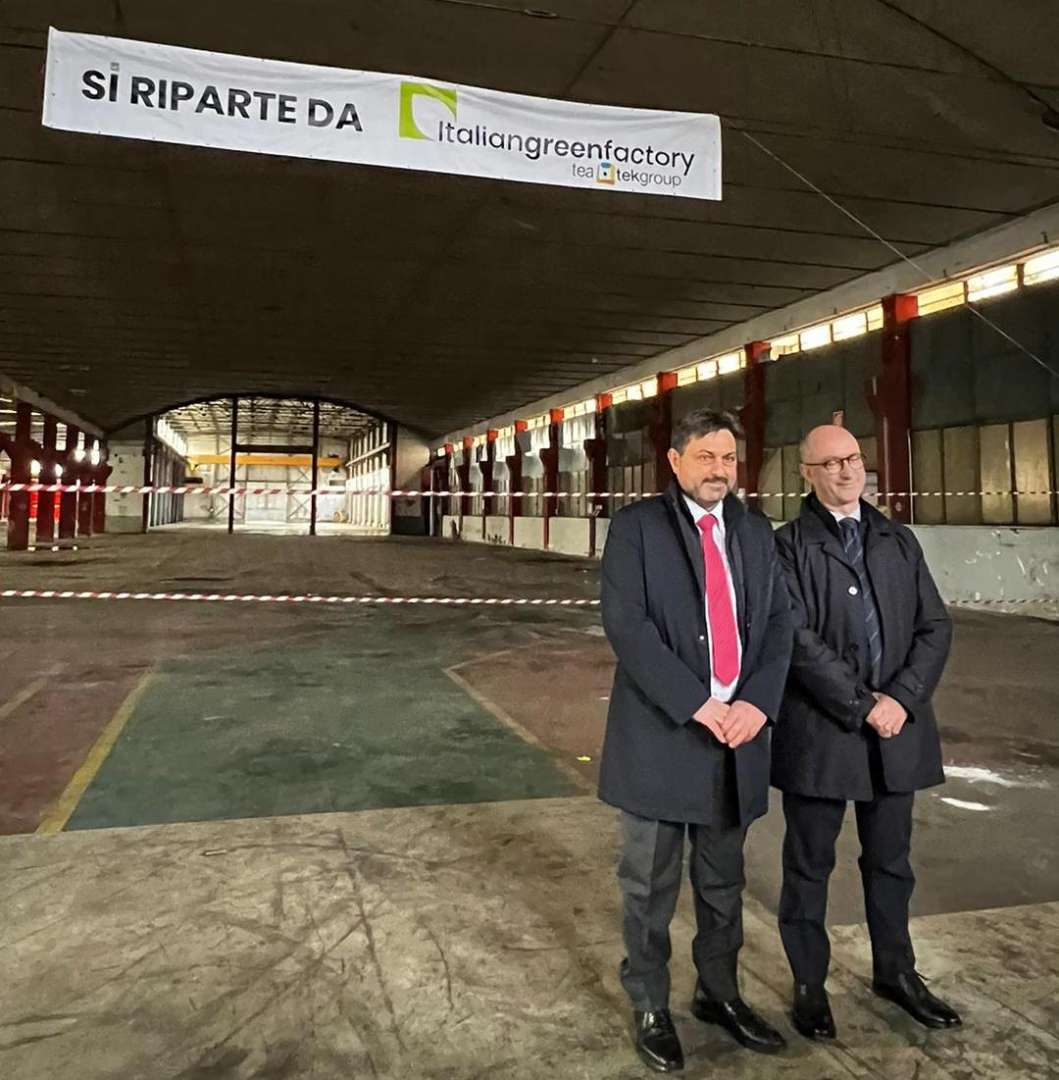 Ex Whirlpool Napoli, in arrivo l'anticipazione della cassa integrazione su  base volontaria