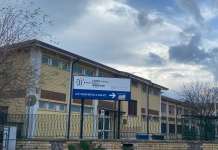 Imbriani, dopo le “lacrime” la vecchia struttura resta in piedi