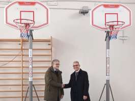 Calenia Energia dona un impianto da basket all’Istituto Scolastico ‘Solimene’ di Sparanise