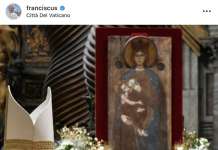 Papa Francesco venera la Madonna di Montevergine