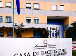 Aggressione nel carcere, detenuto attacca agente