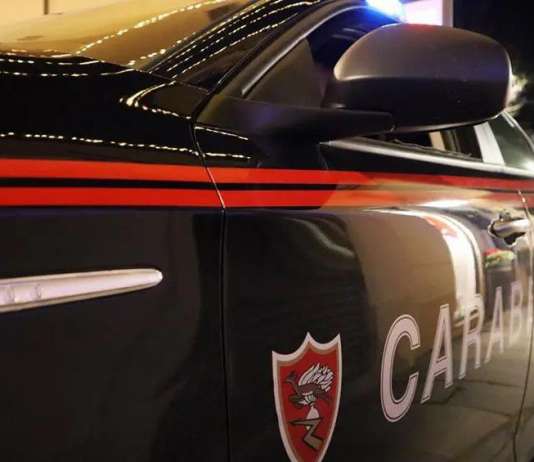 Fuga con furgone e latticini, inseguimento a Marigliano Carabinieri