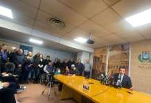 VIDEO/ Festa sereno ma indignato: “Sono una persona perbene”