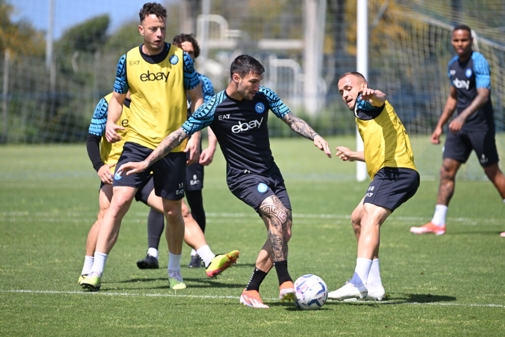 FOTO/ Napoli, si prepara la sfida all’Empoli: c’è Mertens all’allenamento