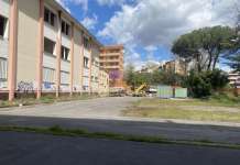 FOTO/ Ex Dante Alighieri, avanza il cantiere: ora l’abbattimento