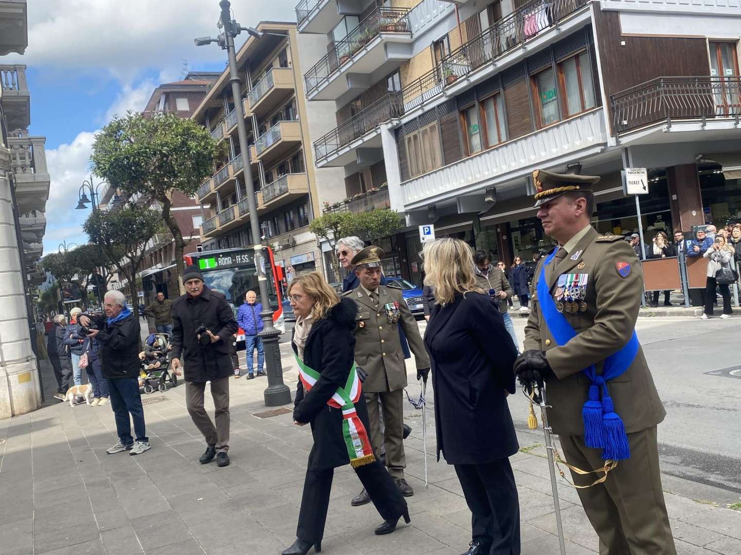 FOTO/ Il 25 Aprile di Avellino nel clima da campagna elettorale