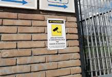 Raid vandalico ai bagni pubblici: si analizzano le immagini
