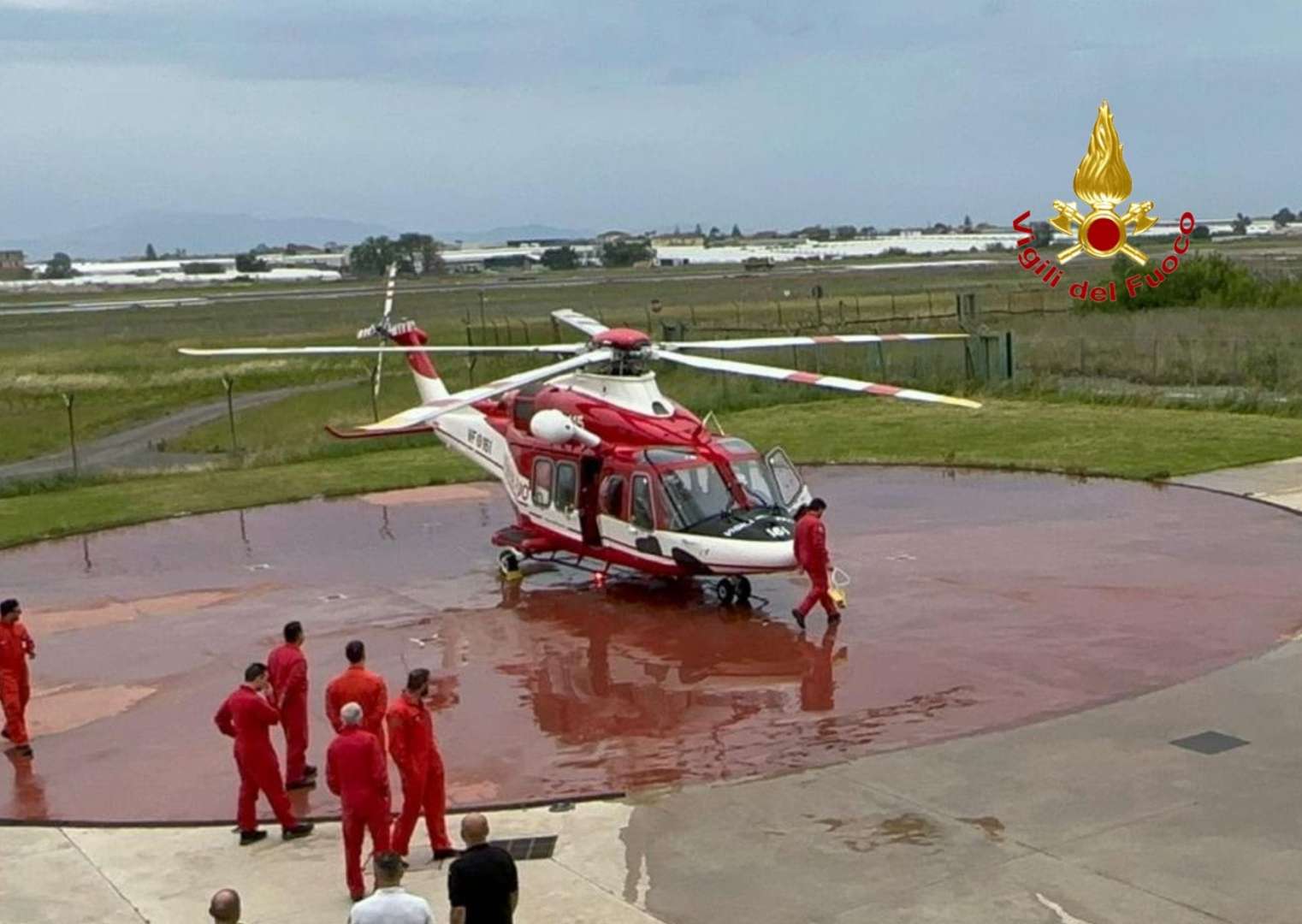 Salerno, dal ministero un nuovo elicottero in dotazione per le emergenze ai Vigili del Fuoco