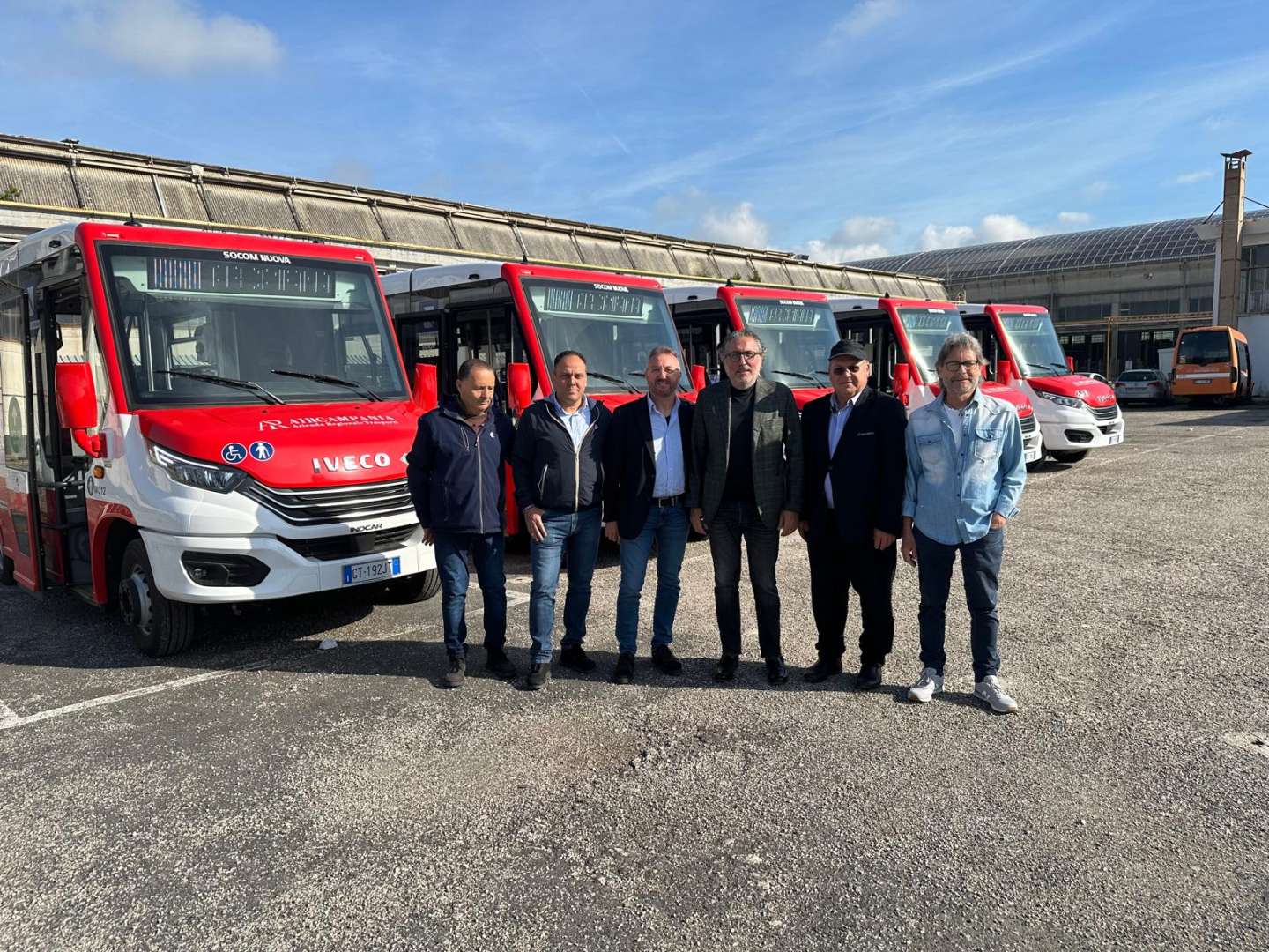 AIR Campania, consegnati altri 10 nuovi bus Iveco a Metano