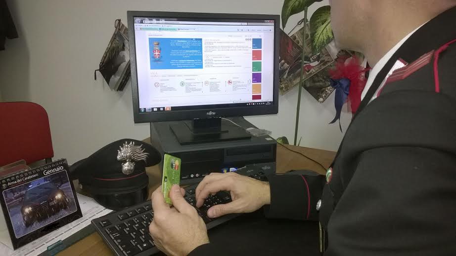 Si introducono nel sistema informatico di una ditta dirottando i bonifici a loro favore