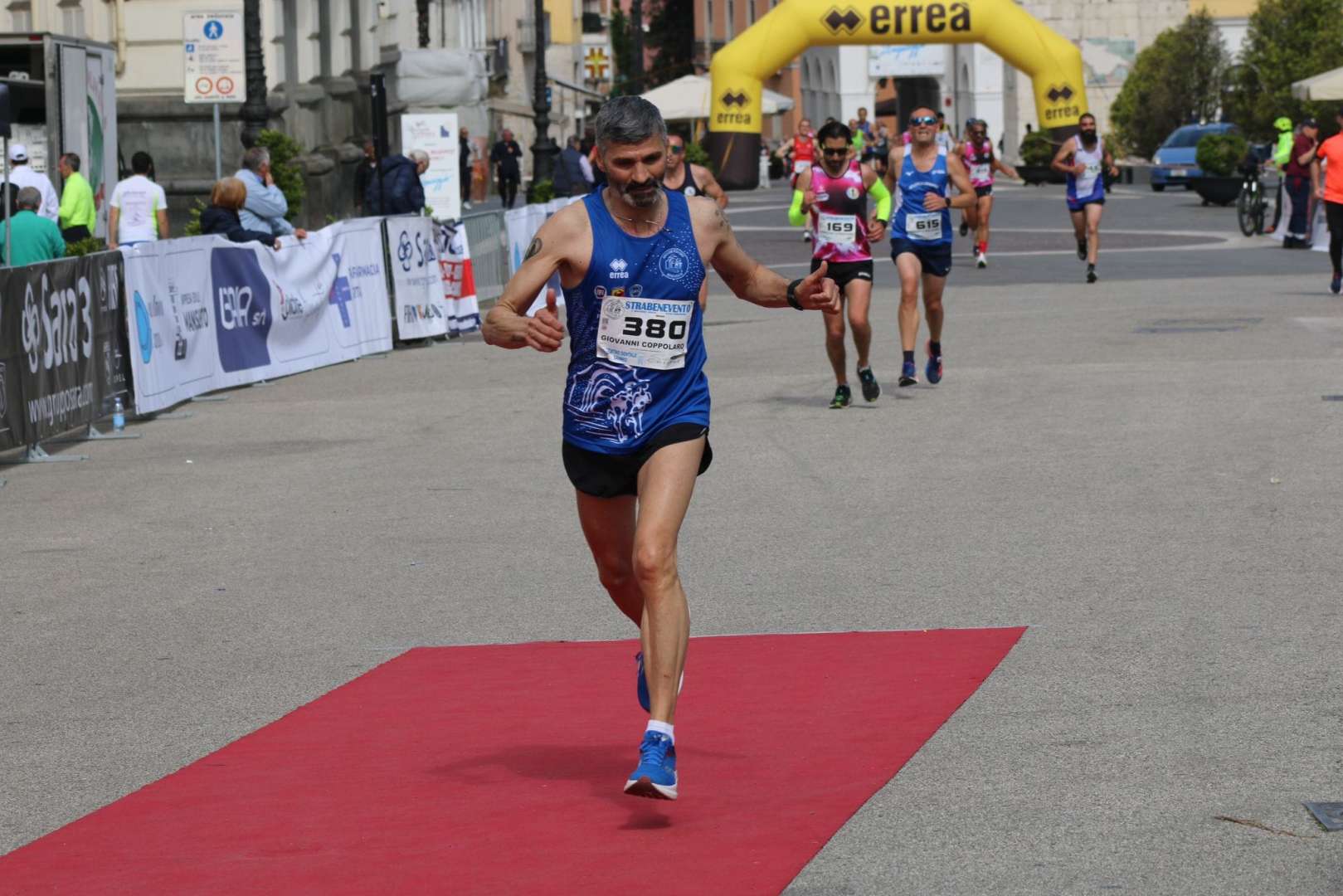 Fornaio di notte e runner di giorno: Giovanni Coppolaro, l’atleta che affronta il sacrifico col sorriso