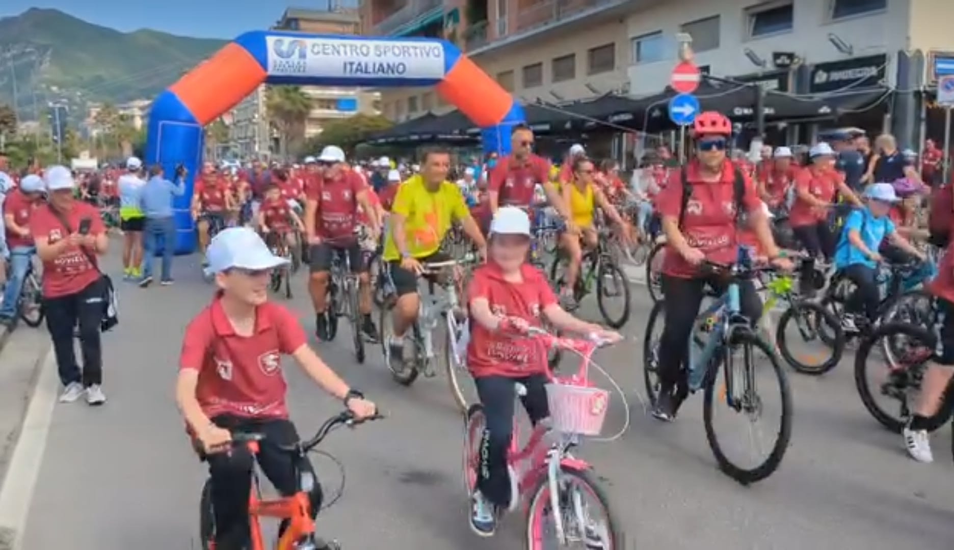 ‘Pedalando per la Città’: strade già riaperte a Salerno