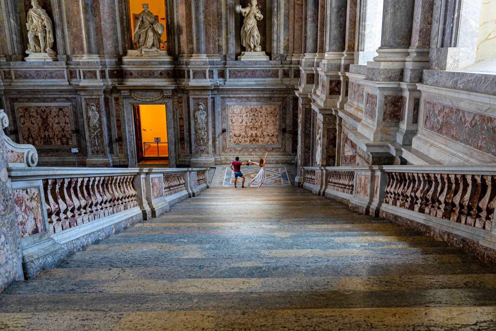 Reggia di Caserta, il 18 maggio è la ‘Notte dei Musei’: biglietto al costo di 1 euro per il Palazzo reale