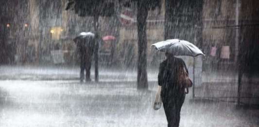 Allerta meteo gialla in Campania: previsti temporali improvvisi, grandine e raffiche di vento Temporali