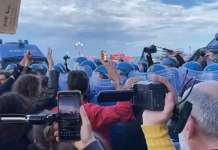 VIDEO/ Vannacci a Napoli, protesta e tensioni sul Lungomare