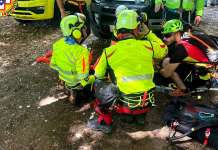 Alpinisti travolti da un sasso mentre scalano la Falconara