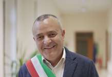 Giffoni Sei Casali: una panchina azzurra e un convegno per sensibilizzare sulla sindrome di Sjögren