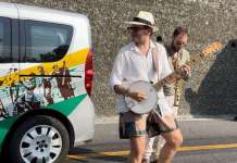 Incidente e traffico in tilt sull’A1, la Dr. Jazz & Dirty Bucks strappa un sorriso agli automobilisti