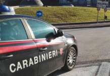 Banda tenta furto con persone in casa: le urla li allontanano