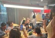 Siamo poveri ma ci amiamo: il matrimonio speciale al McDonald’s