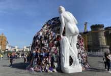Venere degli stracci in chiesa, ‘ricorso’ al Vaticano per il no. C’è un SOS espositori