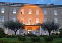 FOTO/ “Giornata mondiale della sicurezza del paziente”: l’ospedale Fatebenefratelli si illumina d’arancione