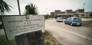 Violenze in carcere, il pm all’ex comandante Manganelli: “Sei un criminale” Carcere Santa Maria Capua Vetere