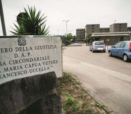 Santa Maria Capua Vetere, ex comandante carcere Manganelli: “Autori dei pestaggi gli agenti esterni” Carcere Santa Maria Capua Vetere