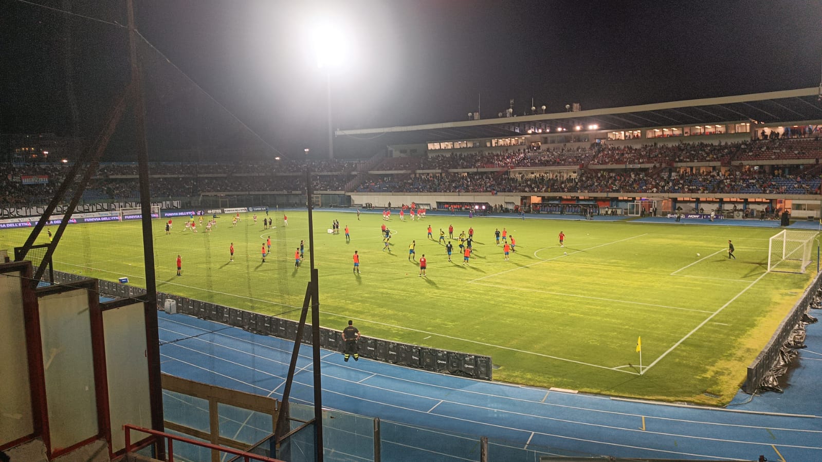 Catania Benevento, 1200 tagliandi bruciati in 40?: errore o febbre giallorossa? Catania Benevento, 1200 tagliandi bruciati in 40?: errore o febbre giallorossa?