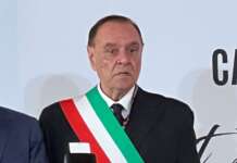 Violenze all’Arco di Traiano, Mastella: “La prima vittima di questi fatti di cronaca è la cultura dell’accoglienza”