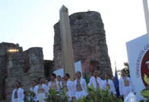 Fondazione “Terre Magiche Sannite”, continua l’Operazione Iside: donato obelisco all’egittologo Zahi Hawass