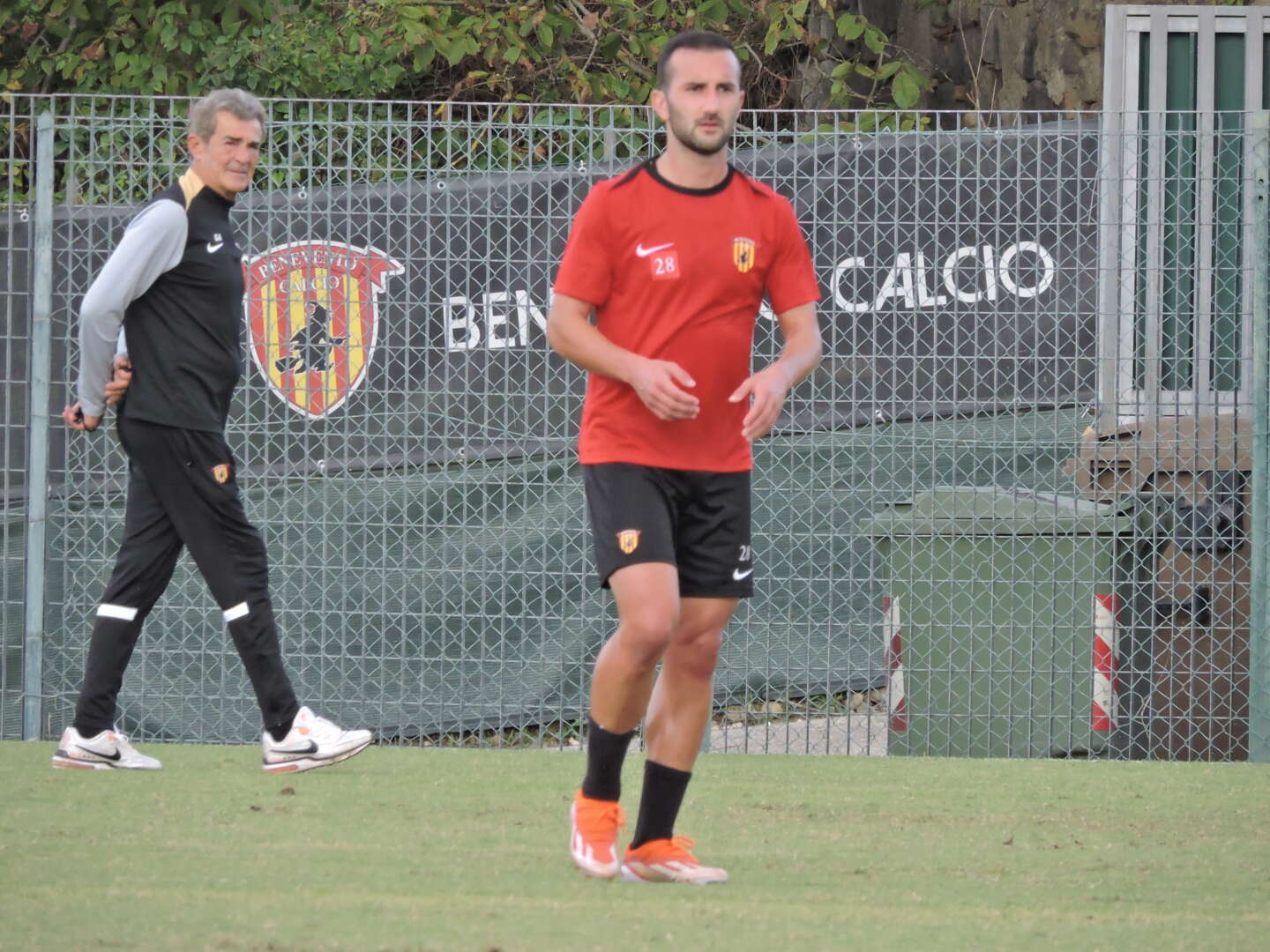 Ufficiale, Borello ceduto al Giugliano