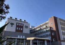 Partorisce tre gemelli e poi muore: chiesti 5 anni al patron della clinica per la falsificazione della cartella