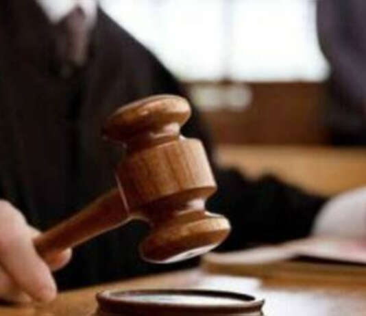 Imprenditore accusato di atti persecutori e lesioni nei confronti, archiviazione e nuove indagini