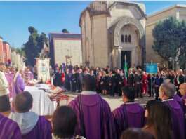 Onore ai defunti, Vescovo Aiello: la vita è breve, pratichiamo il bene