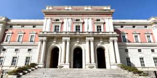 Paziente tenta di strangolare operatrice dell’ospedale Cardarelli Ospedale Cardarelli di Napoli