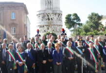 FOTO/ IV Novembre all’insegna della pace: ‘Stop alle ostilità in Ucraina e a Gaza’