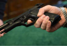 Paura nel Sannio: ladro punta la pistola in faccia al proprietario, razzia di oro e gioielli