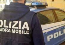 Benevento, convincono un anziano ad acquistare un oggetto e gli rubano tutto: tre arresti