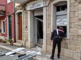 Assalti ai bancomat: arrestate cinque persone
