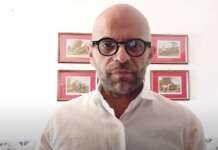 Napoli, Trapanese denuncia: “Falsità e offese omofobe da consigliera municipale”. Lei nega