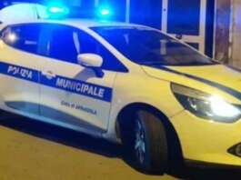 Atti osceni in luogo pubblico: denunciate due persone