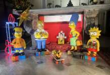 FOTO/ Il Presepe di Don Vitaliano con Hitler e i Simpson