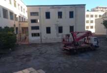 Scuola Torre: iniziata la rimozione dell’amianto, ma i commercianti non hanno chiuso